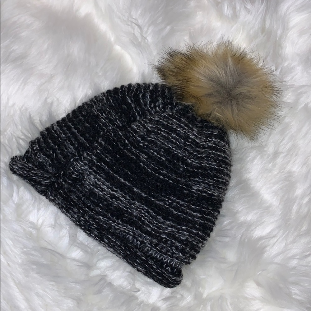 ⭐️3/$25 NEW Goldtoe Winter Hat Faux Fur Pom Pom Beanie